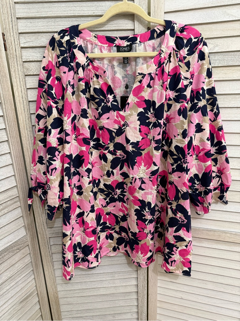 Jones New York Pink Navy Cream Floral V-Neck Tunic